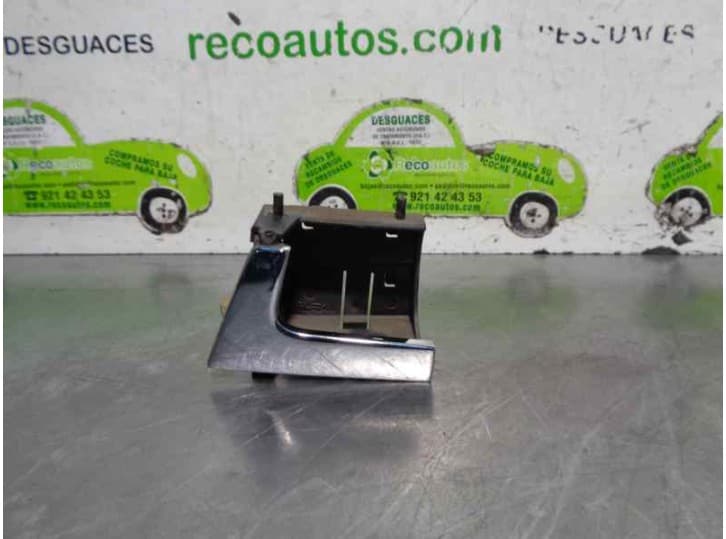 Recambio de maneta interior trasera izquierda para volkswagen polo (6n2) 1.4 16v referencia OEM IAM