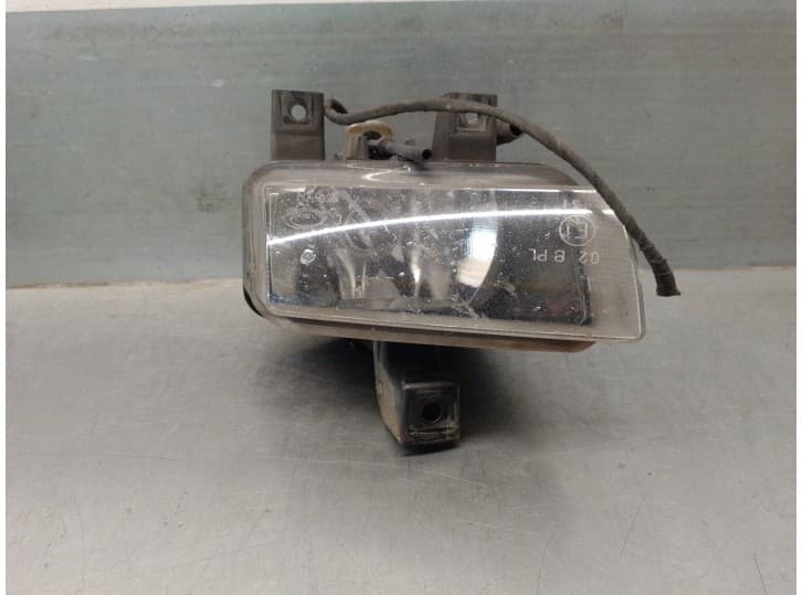 Recambio de faro antiniebla izquierdo para opel omega b (v94) 2.5 dti (f69, m69, p69) referencia OEM IAM 09146111 2 PINES 4 PUER