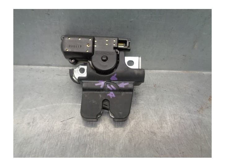 Recambio de cerradura maletero / porton para lexus gs (_s16_) 300 (jzs160_) referencia OEM IAM 6460030120 2 PINES