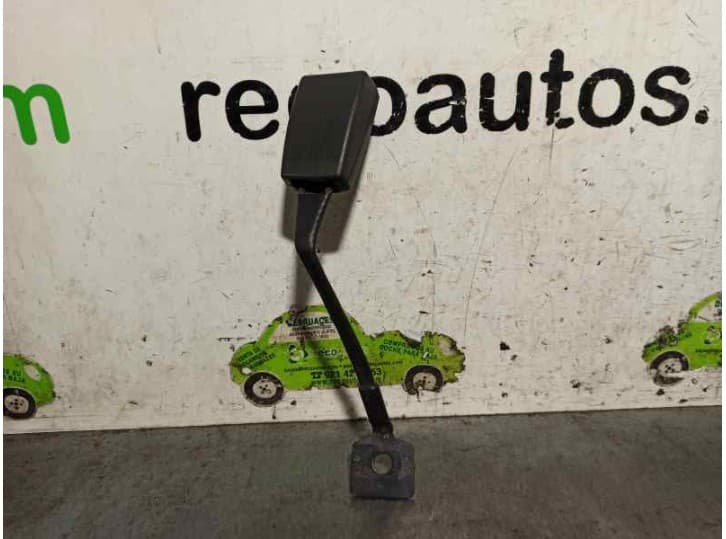 Recambio de enganche cinturon trasero central para opel signum hatchback (z03) 3.0 v6 cdti (f48) referencia OEM IAM 24465994F