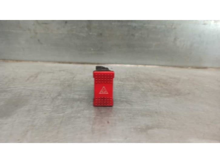 Recambio de warning para iveco daily iv furgoneta 35c13 v, 35c13 v/p, 35s13 v, 35s13 v/p referencia OEM IAM 69501526