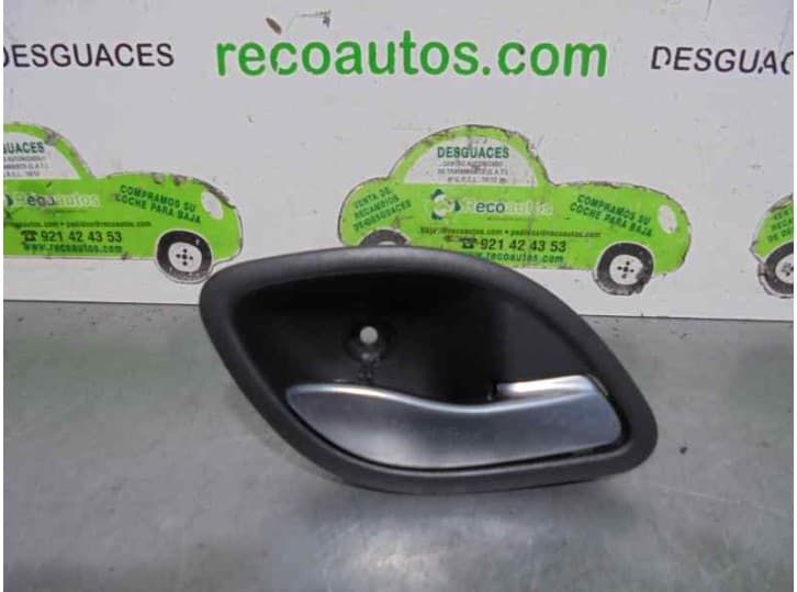 Recambio de maneta interior trasera derecha para renault espace iv (jk0/1_) 2.2 dci (jk0h) referencia OEM IAM 8200000724