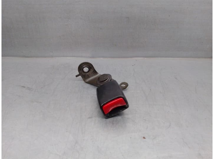Recambio de enganche cinturon trasero derecho para lexus gs (_s16_) 300 (jzs160_) referencia OEM IAM 7338030350C0 TRASERO DERECH