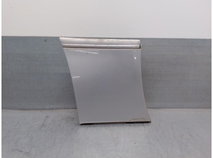 Recambio de molduras delanteras para lexus gs (_s16_) 300 (jzs160_) referencia OEM IAM 7561230230 IZQUIERDA