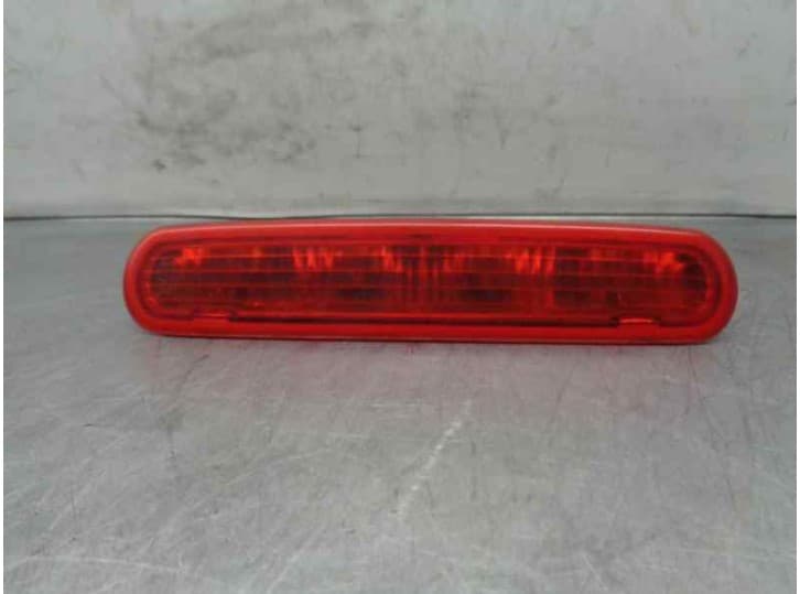 Recambio de luz central de freno para opel combo furgón/monospace (x12) 1.3 cdti (b05) referencia OEM IAM 1222290