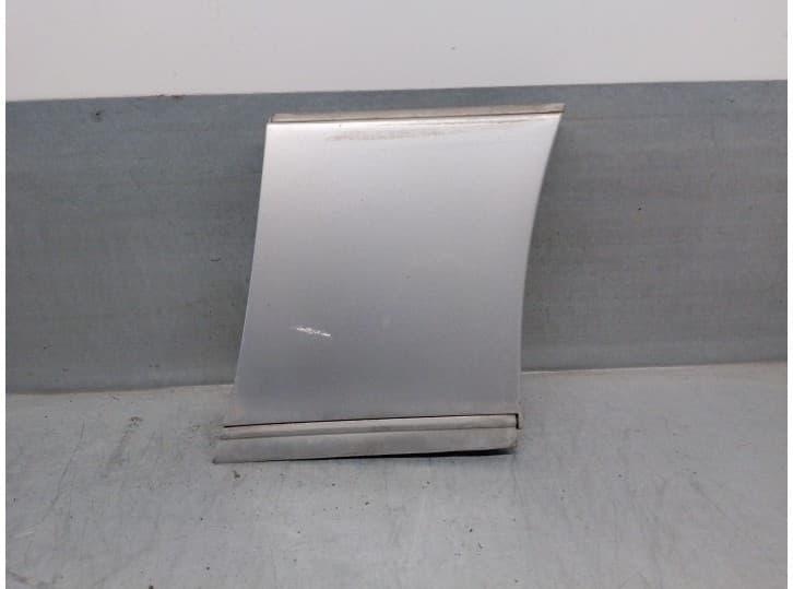 Recambio de molduras delanteras para lexus gs (_s16_) 300 (jzs160_) referencia OEM IAM 7561130250 DERECHA