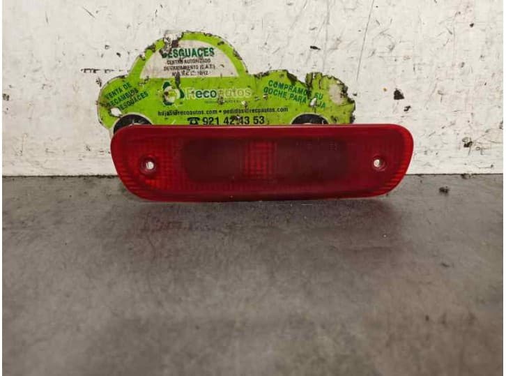 Recambio de luz central de freno para jeep grand cherokee ii (wj, wg) 2.7 crd 4x4 referencia OEM IAM CC55155140