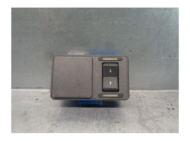 Recambio de mando elevalunas trasero derecho para rover 800 (xs) 827 si/sterling catalytic-conv (xs) referencia OEM IAM YUD10030