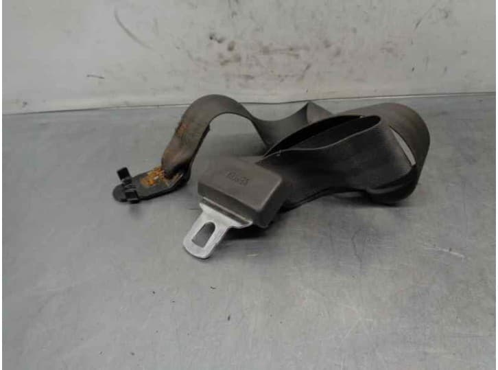 Recambio de enganche cinturon trasero central para mitsubishi l200 (k7_t, k6_t, k5_t) 2.5 td 4wd (k74t) referencia OEM IAM MR797