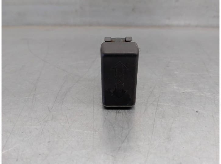 Recambio de mando elevalunas delantero izquierdo para renault 11 (b/c37_) 1.4 (b/c373, b/c37r) referencia OEM IAM C2JC794
