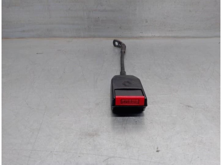 Recambio de enganche cinturon delantero derecho para renault 11 (b/c37_) 1.4 (b/c373, b/c37r) referencia OEM IAM C2JC794 DELANT