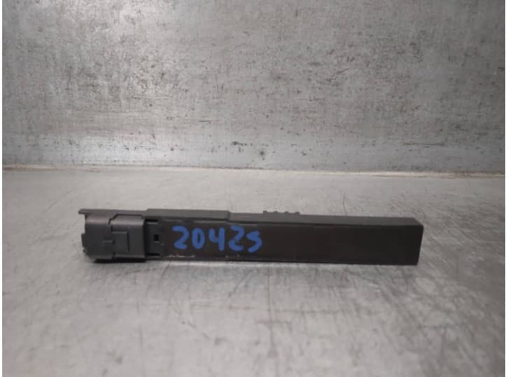 Recambio de antena para peugeot 508 i (8d_) 1.6 thp referencia OEM IAM 9672409080 9672409080