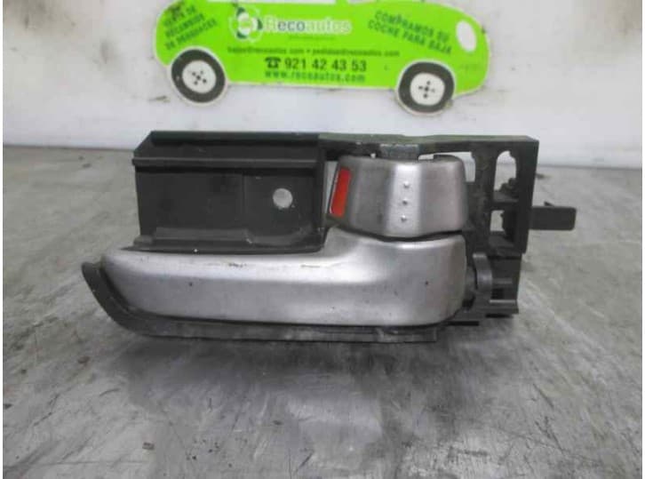 Recambio de maneta interior delantera derecha para suzuki swift iii (mz, ez) 1.3 ddis (rs 413d) referencia OEM IAM 8311062J10BWL