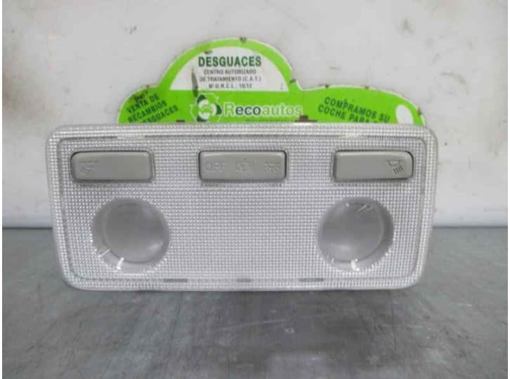 Recambio de luz interior para toyota yaris (_p13_) 1.5 hybrid (nhp130_) referencia OEM IAM 812600D070