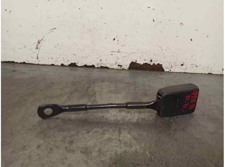 Recambio de enganche cinturon delantero derecho para toyota proace furgoneta (mdx_) 2.0 d (mdx3) referencia OEM IAM 3254450