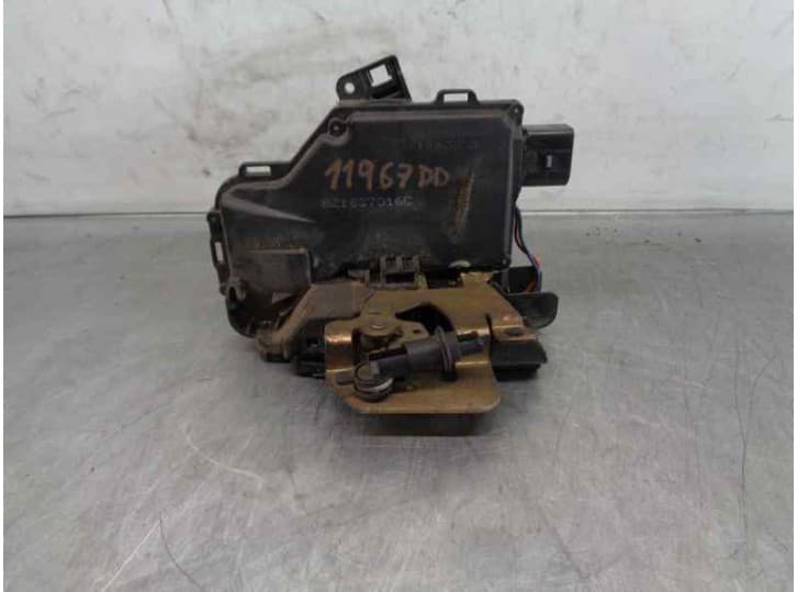Recambio de cerradura puerta delantera derecha para audi a2 (8z0) 1.4 referencia OEM IAM 8Z1837016C 7 PINES 5 PUERTAS
