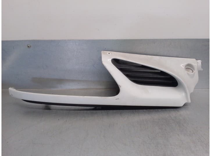 Recambio de rejilla paragolpes derecha para renault megane i (ba0/1_) 2.0 i (ba0g) referencia OEM IAM 7700834201