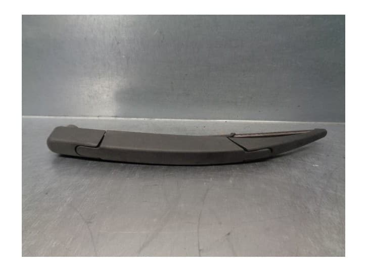 Recambio de brazo limpia trasero para citroën c4 cactus 1.6 bluehdi 100 referencia OEM IAM 1611872280