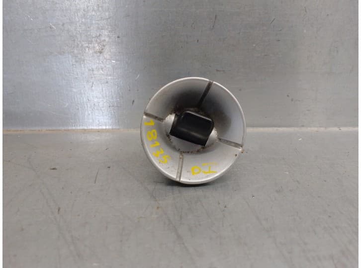 Recambio de mando elevalunas delantero izquierdo para mg zr 105 referencia OEM IAM YUF101960