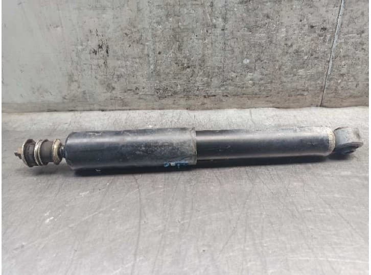Recambio de amortiguador trasero derecho para opel campo (tf0, tf1) 2.5 td 4x4 (tfs54) referencia OEM IAM JB5150 KYB