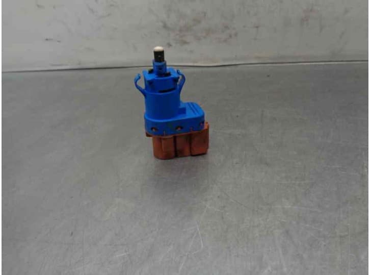 Recambio de interruptor para opel combo furgoneta/monovolumen (x12) 1.3 cdti (b05) referencia OEM IAM 50512681