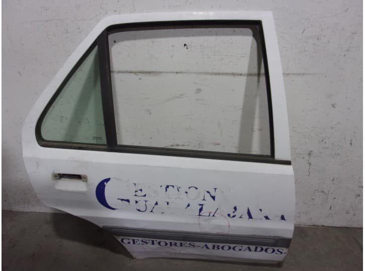 Recambio de puerta trasera derecha para peugeot 106 ii (1a_, 1c_) 1.5 d referencia OEM IAM 900897 BLANCA ROTULADA 5 PUERTAS