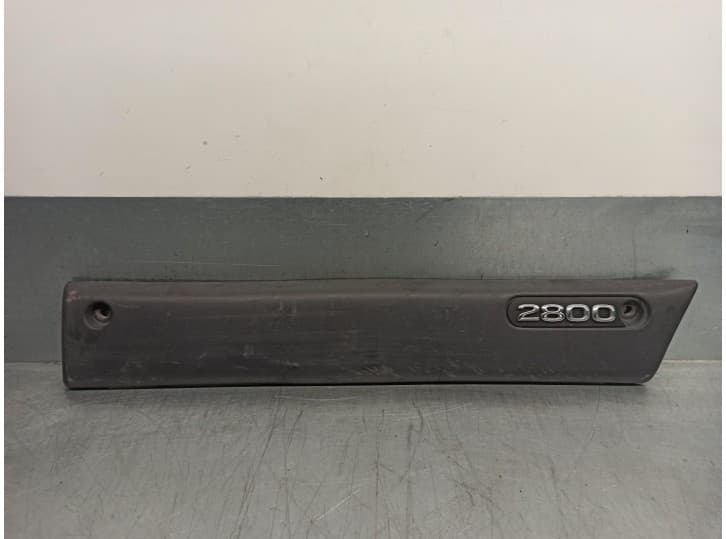 Recambio de moldura para opel movano a furgoneta (x70) 1.9 dti (fd) referencia OEM IAM 7701692581