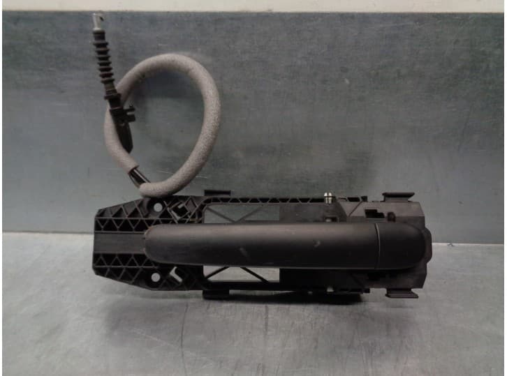 Recambio de maneta exterior delantera derecha para skoda rapid (nh3, nk3, nk6) 1.2 tsi referencia OEM IAM 5N0839885H 5N0837205M