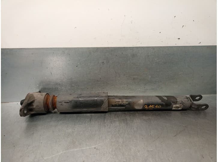 Recambio de amortiguador trasero derecho para hyundai i30 station wagon (gd) 1.6 crdi referencia OEM IAM 55300A6040 55300A6040
