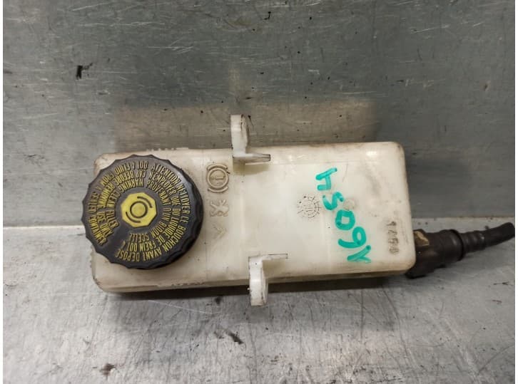 Recambio de deposito liquido frenos para peugeot 307 cc (3b) 2.0 16v referencia OEM IAM 0204224574 0204224574 BOSCH