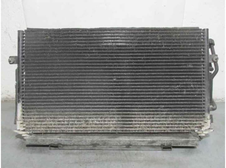 Recambio de condensador / radiador aire acondicionado para volvo v40 station wagon (645) 1.8 referencia OEM IAM 30871579 3089726