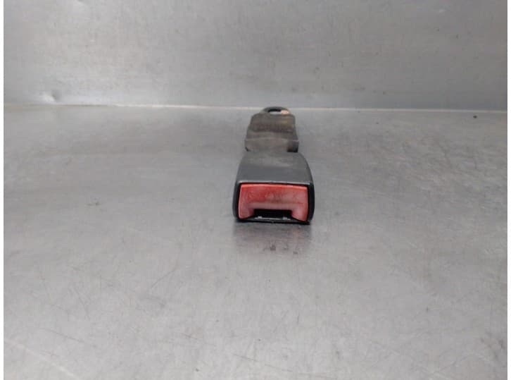 Recambio de enganche cinturon trasero izquierdo para fiat doblo furgoneta/monovolumen (223_) 1.9 d (223zxb1a) referencia OEM IAM