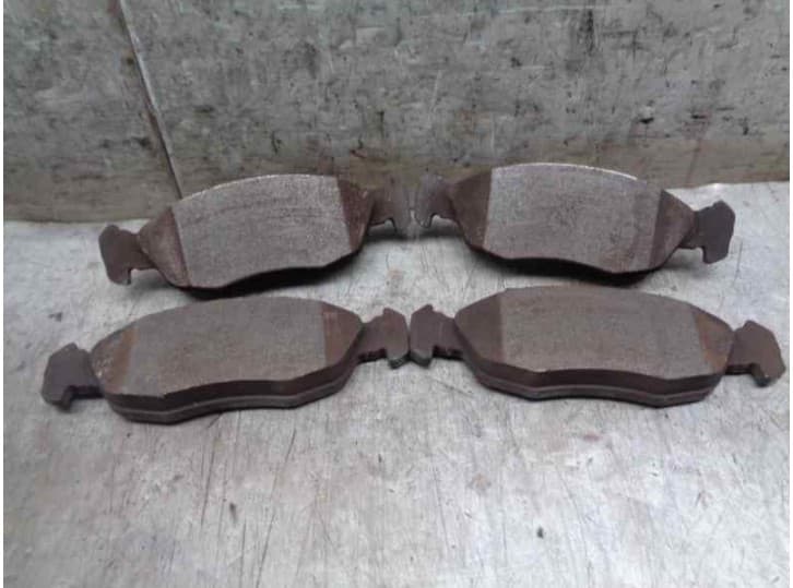 Recambio de pastillas de freno para renault grand scénic ii (jm0/1_) 1.9 dci (jm0g, jm12, jm1g, jm2c) referencia OEM IAM 4106087