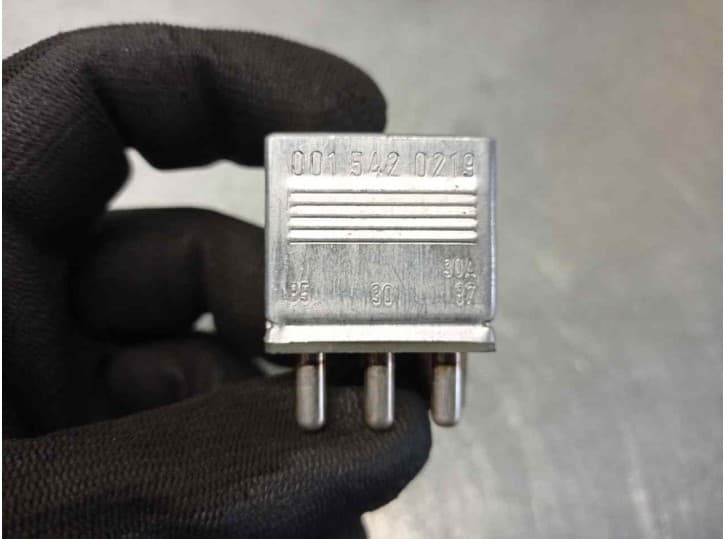 Recambio de rele para mercedes-benz clase s (w126) 500 se, sel (126.036) referencia OEM IAM 0015420219