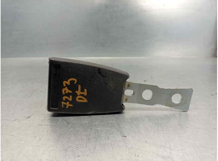 Recambio de enganche cinturon delantero izquierdo para mercedes-benz clase s (w126) 500 se, sel (126.036) referencia OEM IAM 126