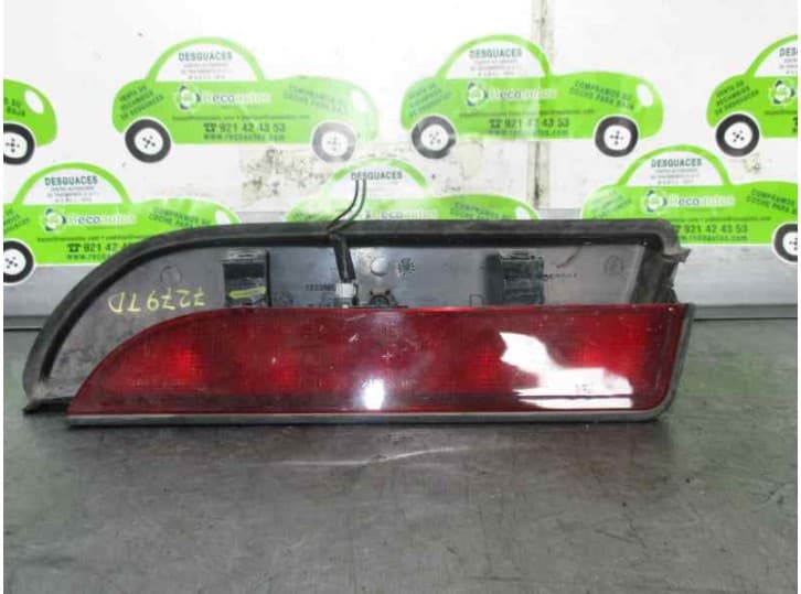 Recambio de luz central de freno para fiat ducato furgoneta (230_) 2.8 d referencia OEM IAM 1303860070 1303860070