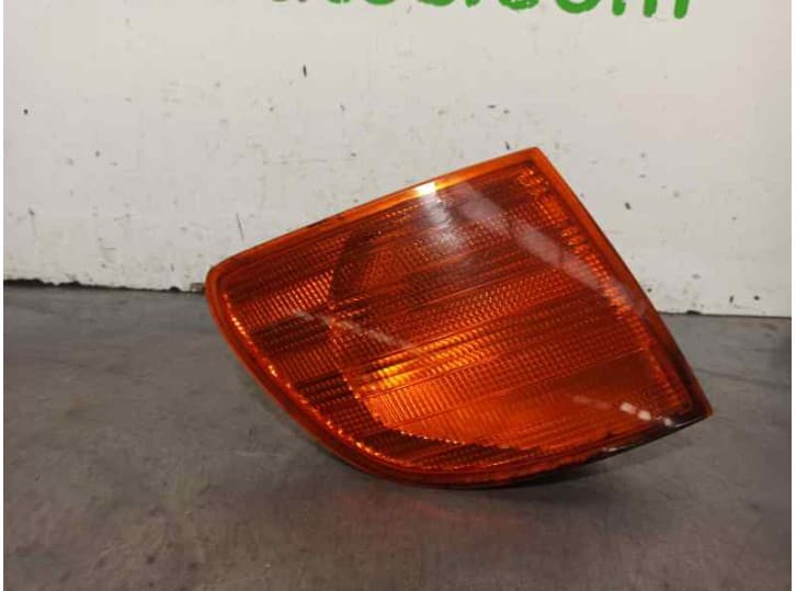Recambio de piloto delantero derecho para mercedes-benz vito furgoneta (w638) 110 d 2.3 (638.074, 638.078) referencia OEM IAM 6R