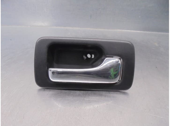 Recambio de maneta interior trasera derecha para rover 600 i (rh) 620 si referencia OEM IAM 39517SN7 4 PUERTAS