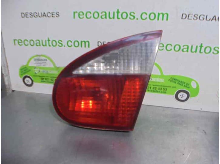 Recambio de piloto trasero porton derecho para daewoo lanos sedán (klat) 1.5 referencia OEM IAM INTERNO PORTON 4 PUERTAS
