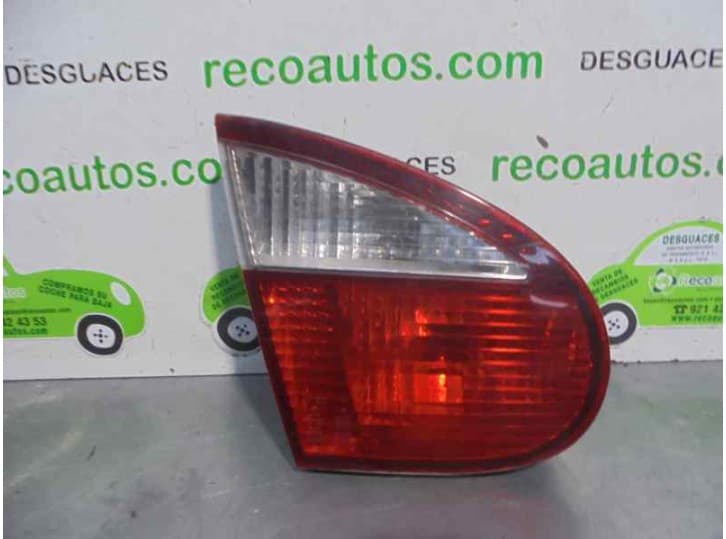 Recambio de piloto trasero porton izquierdo para daewoo lanos sedán (klat) 1.5 referencia OEM IAM 2095 PORTON 4 PUERTAS
