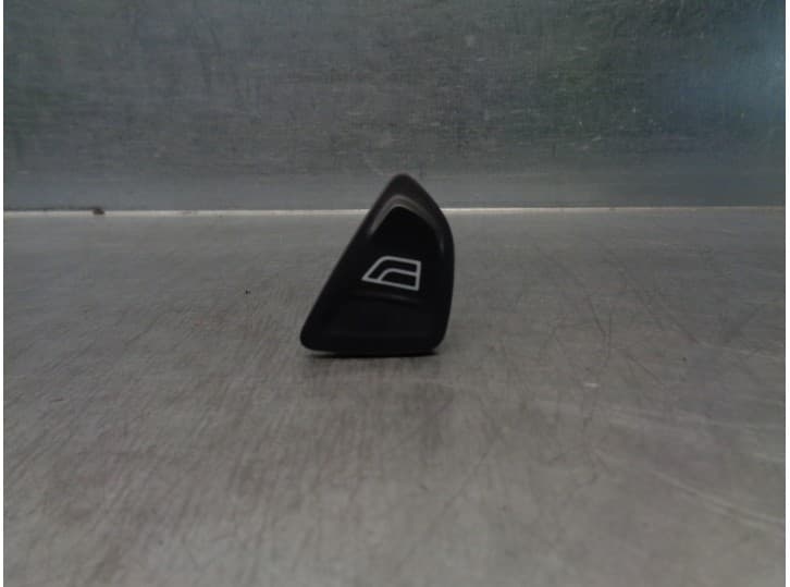 Recambio de mando elevalunas delantero izquierdo para ford ka (ru8) 1.2 referencia OEM IAM 1571422 E30583