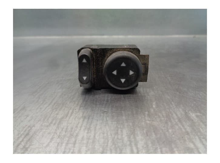 Recambio de mando retrovisor para fiat tipo station wagon (356_, 357_) 1.4 lpg (356wxf1b) referencia OEM IAM B569