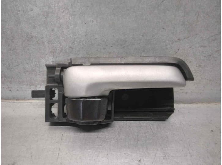 Recambio de maneta interior delantera derecha para suzuki splash (ex) 1.0 (a5b 310) referencia OEM IAM 8311062J00S1S 5 PUERTAS