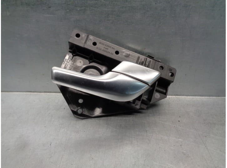 Recambio de maneta interior trasera derecha para land rover range rover evoque (l538) 2.2 d 4x4 referencia OEM IAM BJ3222600AA L