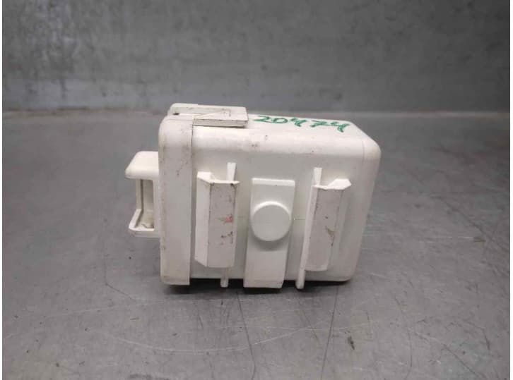 Recambio de modulo electronico para suzuki splash (ex) 1.0 (a5b 310) referencia OEM IAM 3719062J10 3719062J10 CALSONIC KANSEI