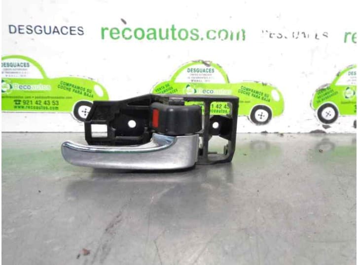 Recambio de maneta interior trasera derecha para lexus is i (_e1_) 200 (gxe10) referencia OEM IAM 6920547010C0