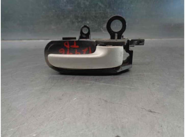 Recambio de maneta interior trasera derecha para toyota yaris (_p1_) 1.4 d-4d (nlp10_) referencia OEM IAM 6920552020B6