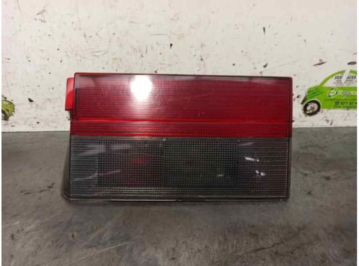 Recambio de piloto trasero porton izquierdo para seat toledo i (1l2) 1.6 i referencia OEM IAM W01L0945094AL PORTON. 4 PUERTAS