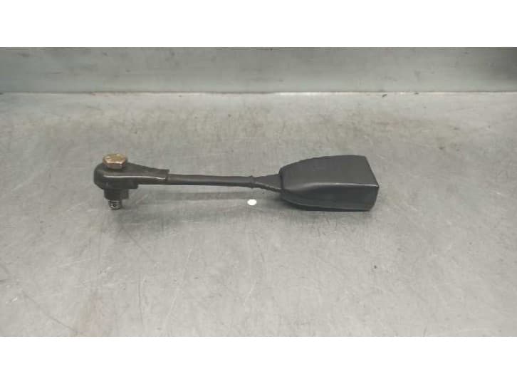 Recambio de enganche cinturon delantero izquierdo para alfa romeo 146 (930_) 1.6 i.e. 16v t.s. (930.b2b, 930.b2c) referencia OEM