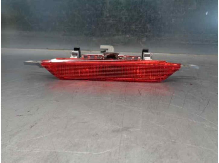 Recambio de luz central de freno para toyota corolla (_e12_) 2.0 d-4d (cde120_) referencia OEM IAM 8157002110